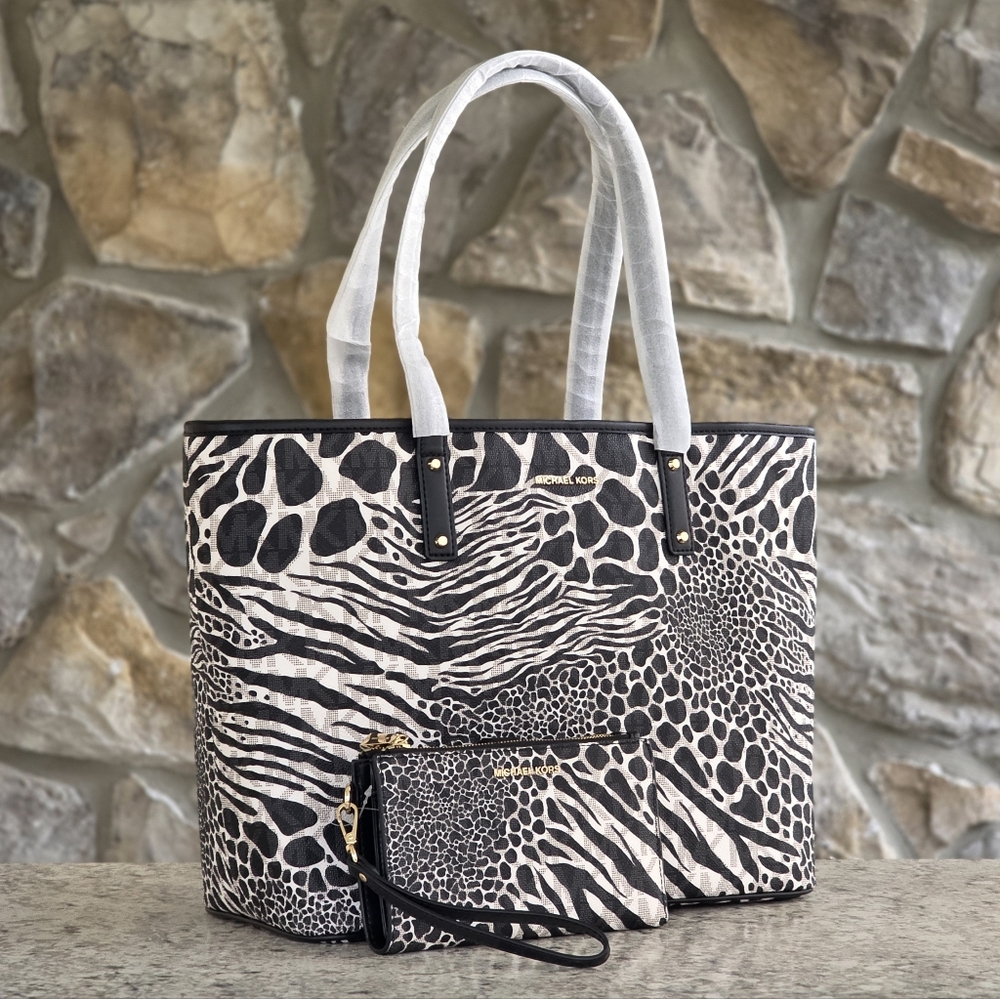 Michael Kors Carter Large Tote SET
